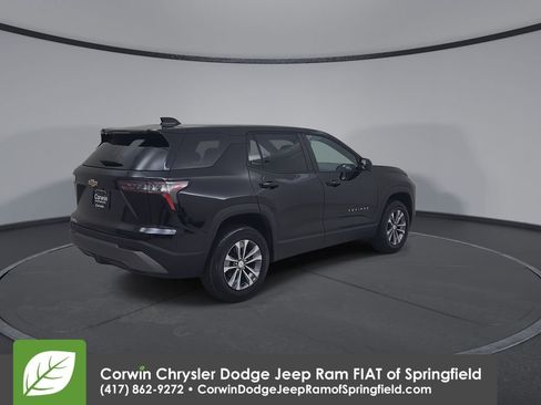 Used 2026 Chevrolet Equinox LT FWD image 15