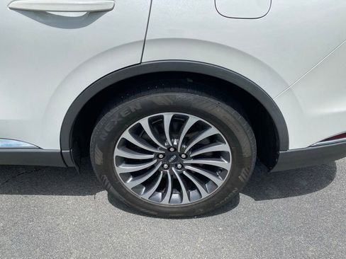 Used 2020 Lincoln Aviator Reserve w/ Elements Package Plus RWD image 32
