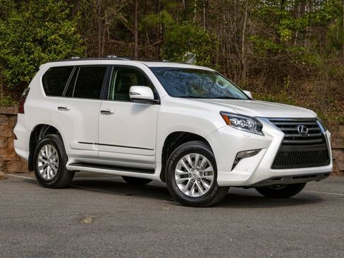 Used 2018 Lexus GX 460 Premium AWD/4WD image 3