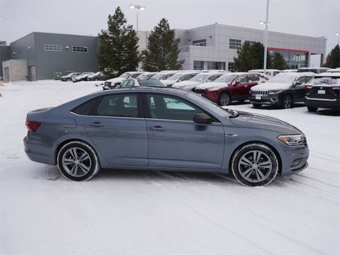 Used 2020 Volkswagen Jetta R-Line w/ R-Line Cold Weather Package image 6