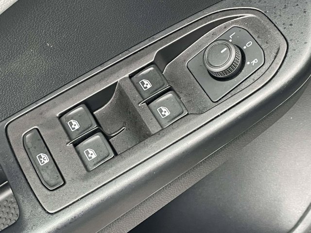 Certified 2024 Volkswagen Taos S FWD image 19