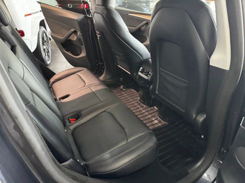 Used 2024 Tesla Model Y Performance AWD/4WD image 15