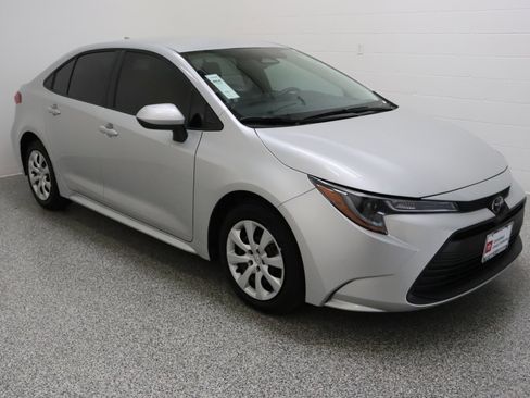 Certified 2026 Toyota Corolla LE FWD image 4