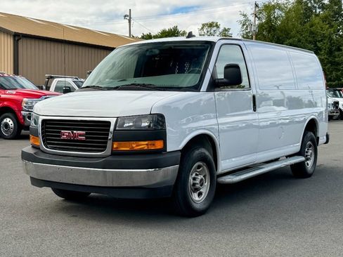 Used 2022 GMC Savana 2500 w/ Driver Convenience Package image 7