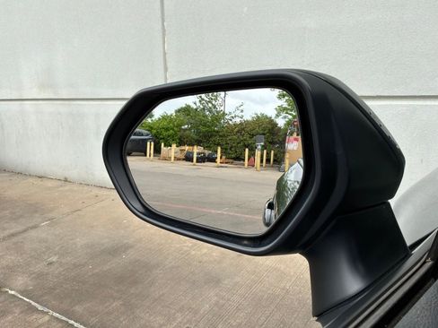 Used 2024 Toyota Corolla SE image 18