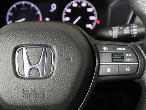 Used 2025 Honda CR-V LX image 10
