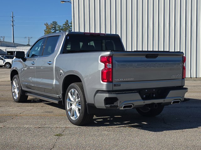 Used 2026 Chevrolet Silverado 1500 High Country w/ High Country Premium Package AWD/4WD image 3
