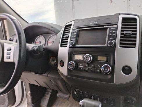 Used 2019 Nissan Frontier PRO-4X w/ Pro-4x Luxury Package image 9