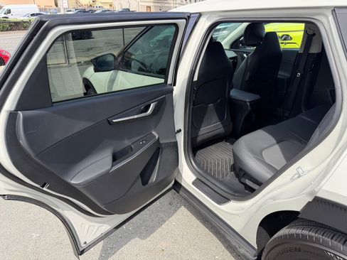 Used 2024 Kia EV6 Light AWD/4WD image 47