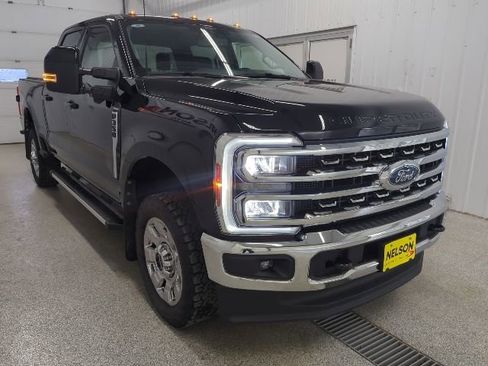 Used 2025 Ford F350 Lariat w/ FX4 Off-Road Package AWD/4WD image 6