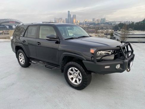 Used 2016 Toyota 4Runner SR5 Premium image 30