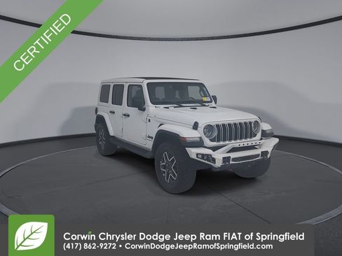 Certified 2025 Jeep Wrangler Sahara image 2