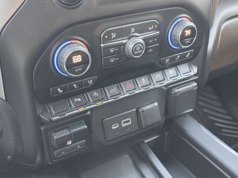 Used 2019 Chevrolet Silverado 1500 LTZ w/ LTZ Texas Edition image 20