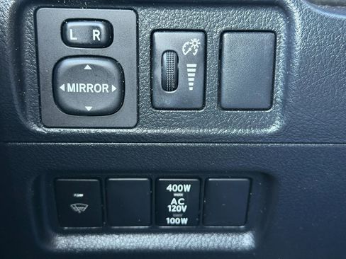 Used 2014 Toyota 4Runner SR5 image 22