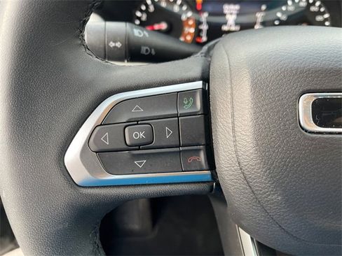 Used 2024 Jeep Compass Limited image 31