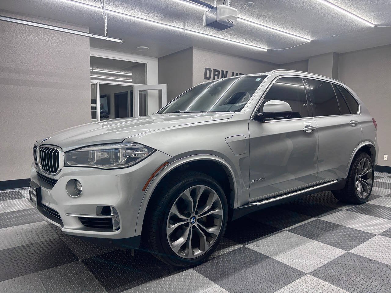 Used 2016 BMW X5 xDrive40e AWD/4WD image 2