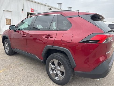 Used 2023 Toyota RAV4 XLE FWD image 8