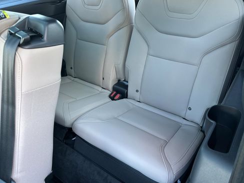 New 2025 Volvo EX90 Plus image 13