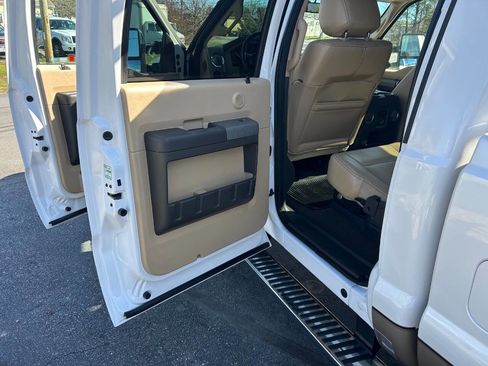 Used 2012 Ford F250 Lariat w/ Chrome Pkg AWD/4WD image 13