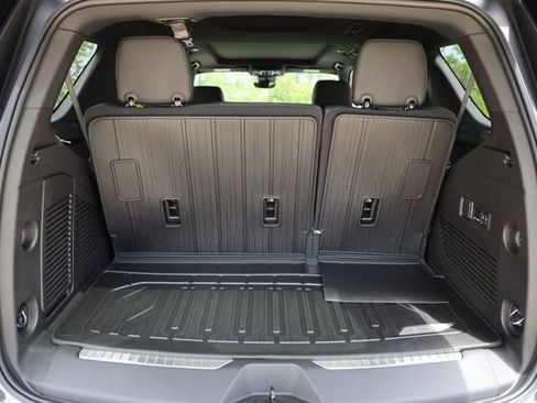 New 2026 GMC Yukon AT4 w/ AT4 Premium Package AWD/4WD image 11