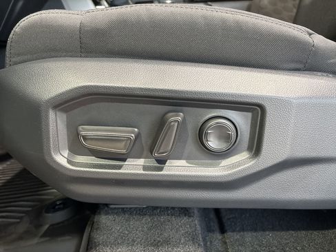 New 2026 Toyota Tundra SR5 AWD/4WD image 12