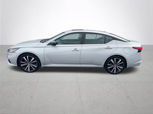 Used 2021 Nissan Altima 2.0 SR FWD image 10