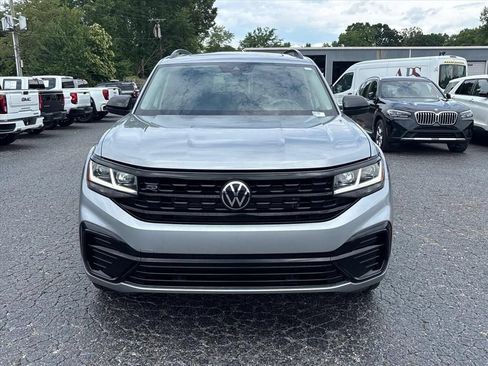 Used 2023 Volkswagen Atlas SEL R-Line AWD/4WD image 2