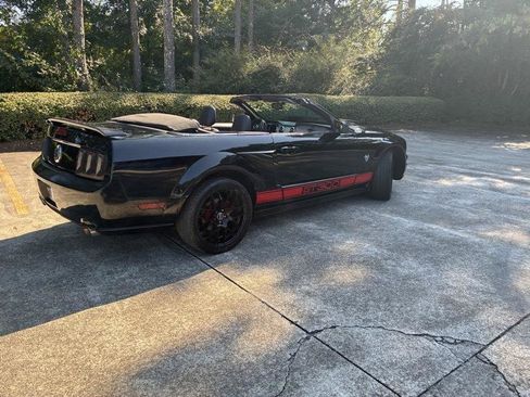 Used 2009 Ford Mustang GT Premium RWD image 10