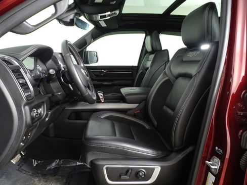 Used 2022 RAM 1500 Laramie image 13
