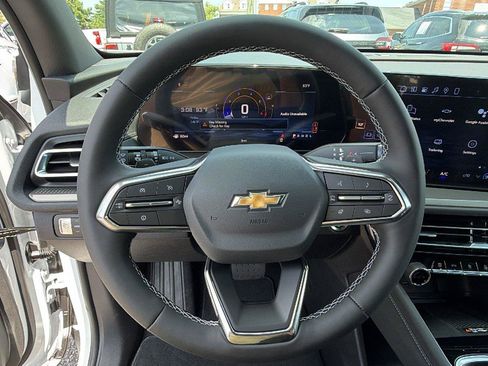 New 2026 Chevrolet Traverse LT w/ Driver Confidence Package FWD image 23