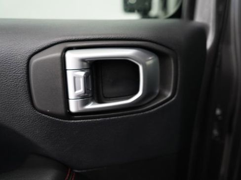 Used 2018 Jeep Wrangler Unlimited Rubicon w/ Dual Top Group image 46