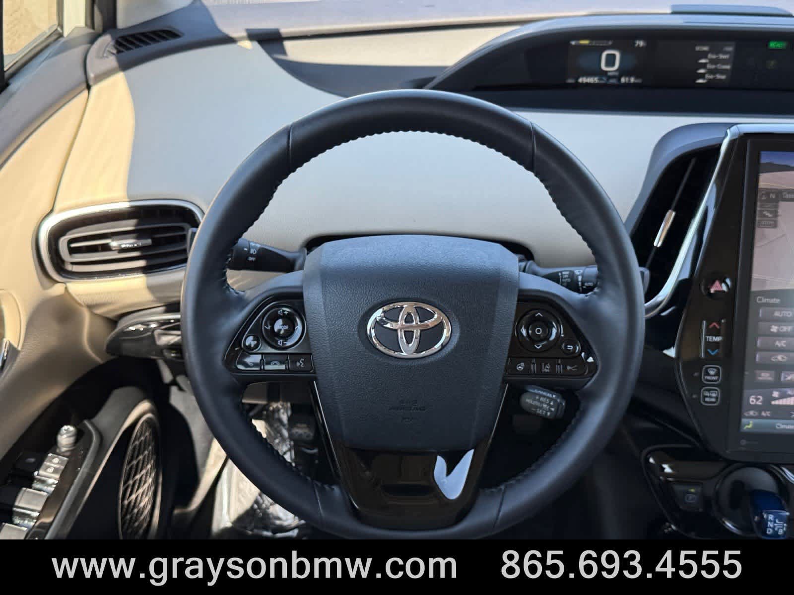 Used 2022 Toyota Prius Limited w/ Premium Convenience Package FWD image 20