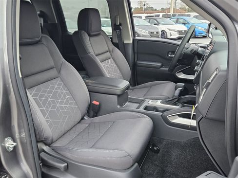 New 2026 Nissan Frontier SV image 13