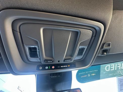 Certified 2025 Chevrolet Silverado 1500 LT AWD/4WD image 37
