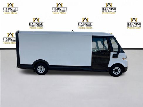 Used 2024 Chevrolet Brightdrop 600 w/ Commercial Equipment Package AWD/4WD image 7