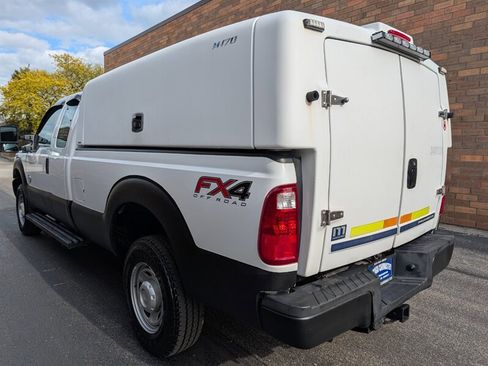 Used 2015 Ford F250 XL w/ Power Equipment Group AWD/4WD image 4