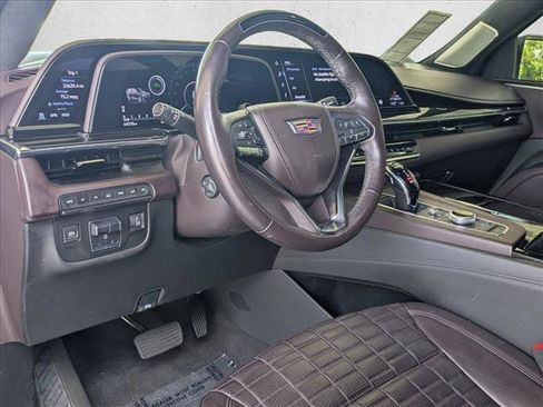 Used 2022 Cadillac Escalade Sport Platinum w/ LPO, ONYX Package AWD/4WD image 10