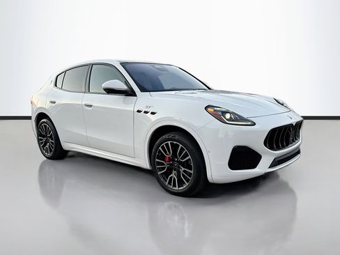 Certified 2024 Maserati Grecale GT image 1