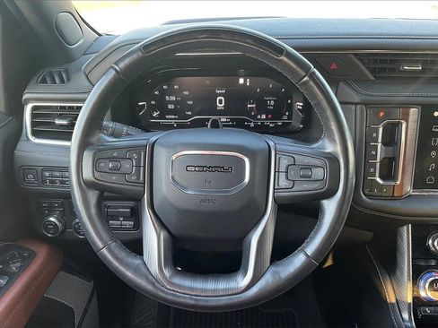 Used 2023 GMC Yukon Denali Ultimate image 5
