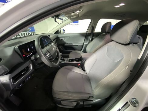 Used 2025 Kia K4 FWD image 24