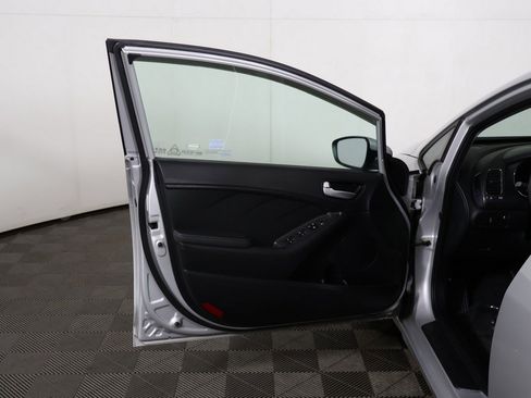 Used 2018 Kia Forte LX w/ LX Popular Package image 15