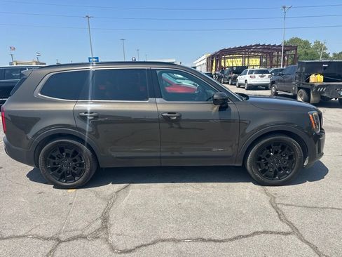 Used 2021 Kia Telluride SX w/ Nightfall Edition Package AWD/4WD image 3