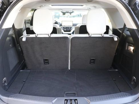 Used 2025 Ford Explorer Platinum w/ LUX Leather Package AWD/4WD image 14