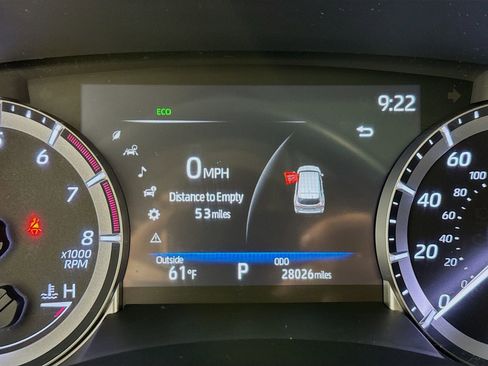 Certified 2025 Toyota Highlander XLE image 16