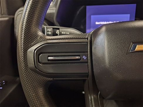 Used 2023 Chevrolet Colorado W/T image 18