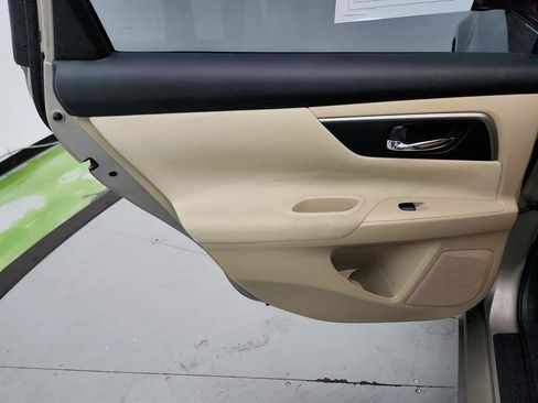 Used 2015 Nissan Altima 2.5 S w/ Power Driver Seat Package FWD image 23