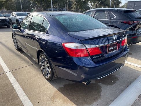 Used 2014 Honda Accord Sport image 4