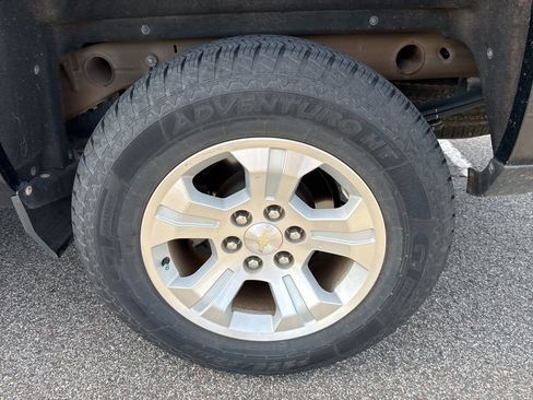 Used 2018 Chevrolet Silverado 1500 LT w/ Texas Edition image 6