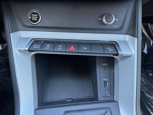 Used 2021 Audi Q3 2.0T Premium w/ Convenience Package image 27