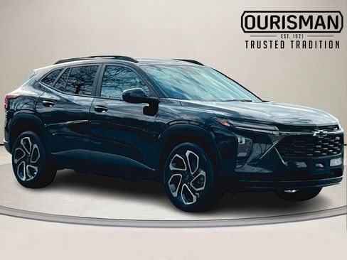 Used 2024 Chevrolet Trax RS image 1